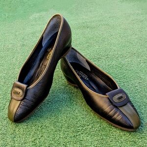 Vintage Corsage Japan Slip-On Leather Retro Flats Womens Sz6.5/23.5 Shoes EUC